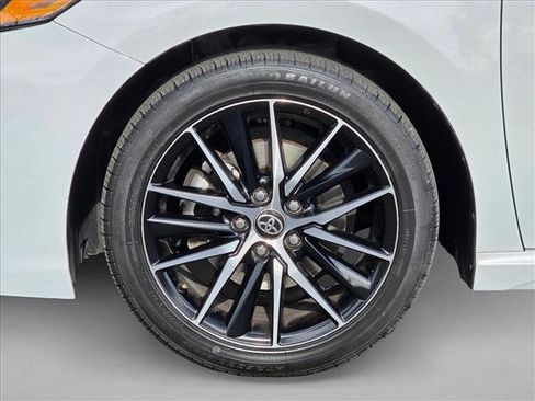 Used 2024 Toyota Camry SE image 23