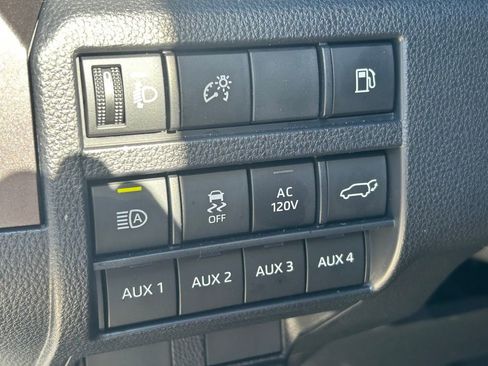 Used 2025 Toyota 4Runner TRD Off-Road Premium AWD/4WD image 29