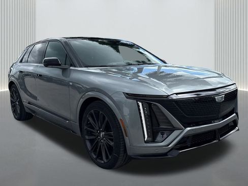New 2026 Cadillac Lyriq V image 3