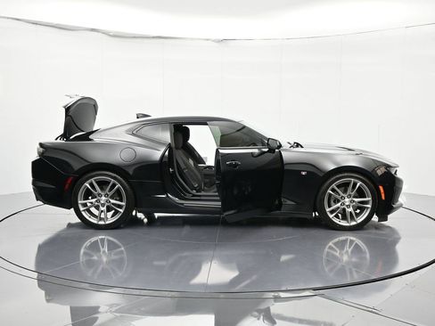 Used 2022 Chevrolet Camaro LT w/ RS Package image 43