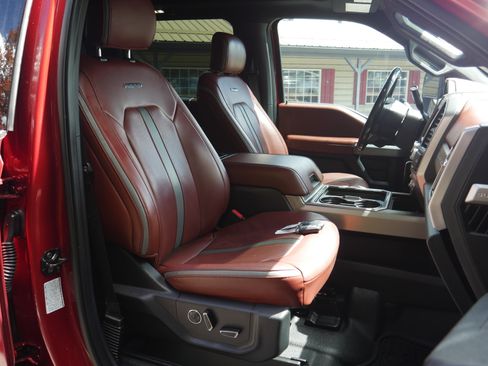 Used 2018 Ford F350 Platinum w/ Platinum Ultimate Package AWD/4WD image 29