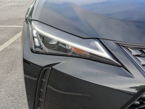Used 2025 Lexus UX 300h 300h Premium w/ Accessory Package (Z1) image 11