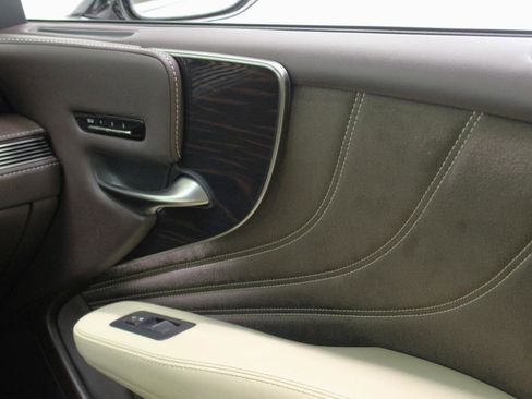 Used 2018 Lexus LS 500 w/ Luxury Package RWD image 58