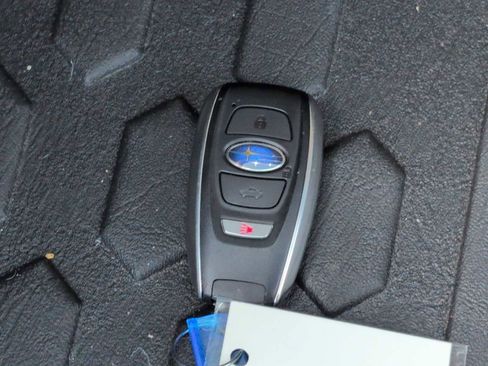 Used 2023 Subaru Outback Limited XT AWD/4WD image 34