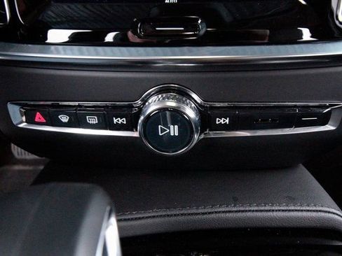 Certified 2023 Volvo S60 T8 Plus image 14