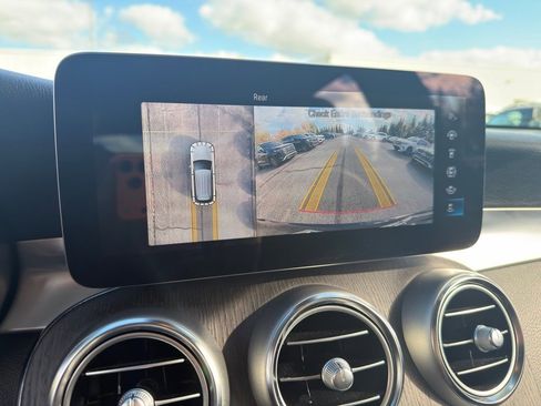 Certified 2022 Mercedes-Benz GLC 300 4MATIC w/ Premium Package Lite image 22