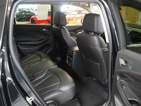Used 2019 Buick Envision Essence FWD image 21
