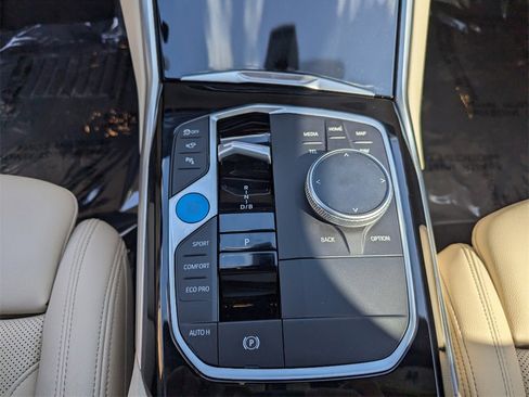 Used 2024 BMW i4 eDrive40 w/ Premium Package image 25