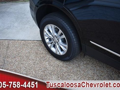 Used 2025 Cadillac XT5 Luxury w/ LPO, Floor Liner Package FWD image 16