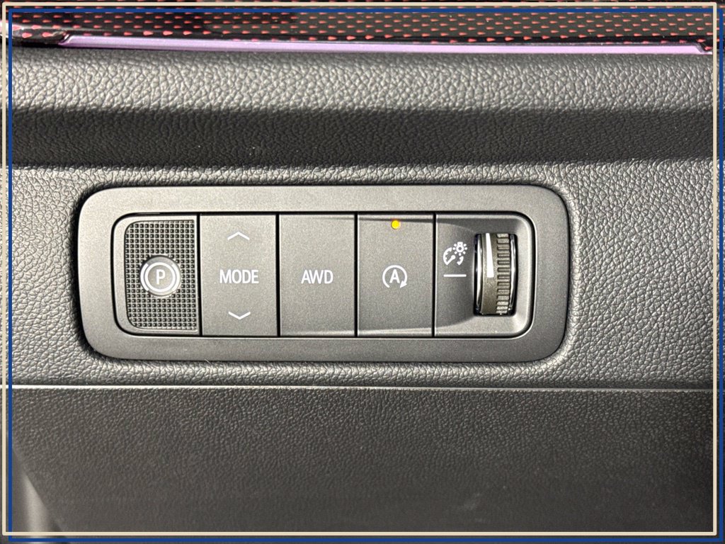 New 2027 Chevrolet Traverse RS AWD/4WD image 18