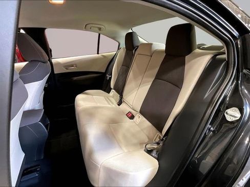 Used 2020 Toyota Corolla LE FWD image 26