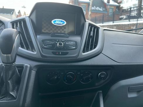 Used 2017 Ford Transit 150 130 Low Roof RWD image 17