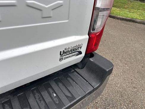 Used 2022 Ford F250 XL w/ Power Equipment Group image 19