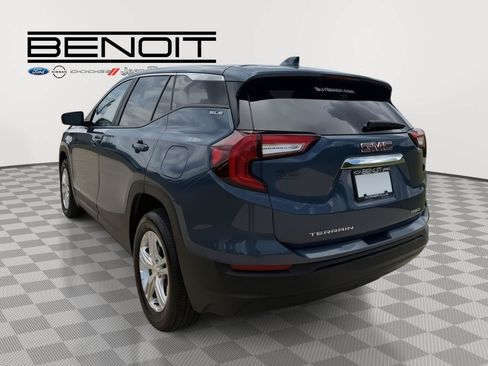 Used 2024 GMC Terrain SLE AWD/4WD image 3