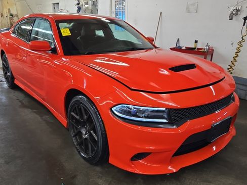 Used 2017 Dodge Charger R/T image 4