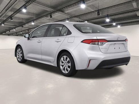 Used 2023 Toyota Corolla LE FWD image 3