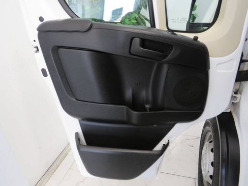 Used 2021 RAM ProMaster 1500 w/ Convenience Group FWD image 17
