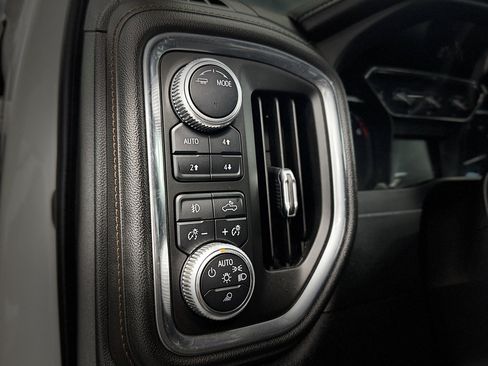 Used 2020 GMC Sierra 1500 AT4 w/ AT4 Preferred Package AWD/4WD image 14