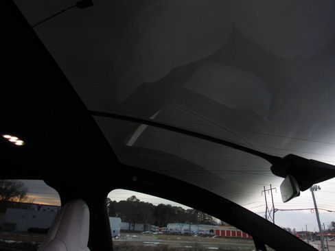 Used 2019 Tesla Model X 100D image 6