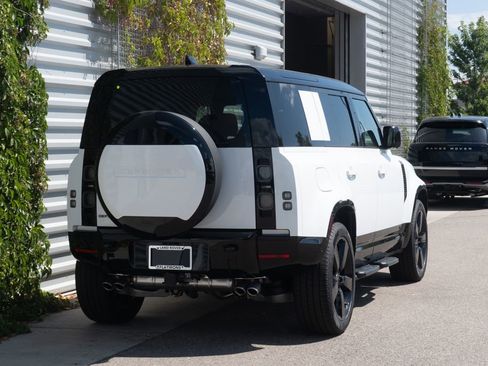 New 2025 Land Rover Defender 110 V8 image 2
