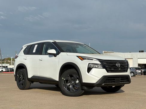 New 2026 Nissan Rogue SV image 2