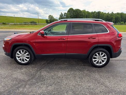 Used 2016 Jeep Cherokee Limited AWD/4WD image 14