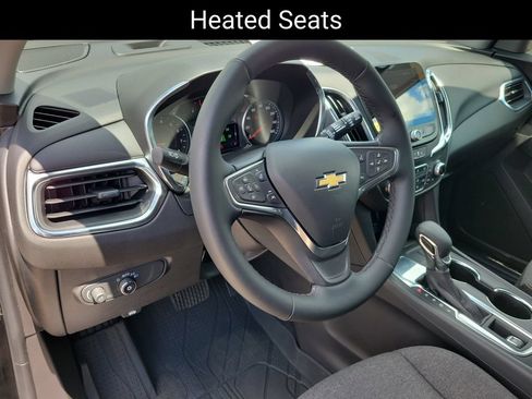 Used 2024 Chevrolet Equinox LT FWD image 8