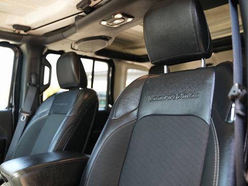 Used 2021 Jeep Wrangler Unlimited Sport image 16