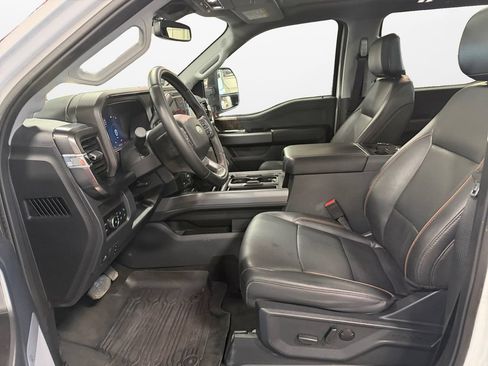Used 2026 Ford F350 Lariat w/ Black Appearance Package AWD/4WD image 15