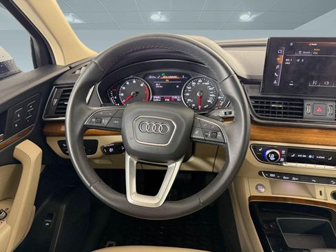 Used 2023 Audi Q5 2.0T Premium w/ Convenience Package AWD/4WD image 16