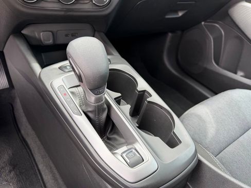 Used 2024 Chevrolet Trax LS FWD image 29