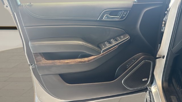 Used 2019 Chevrolet Suburban LT AWD/4WD image 7