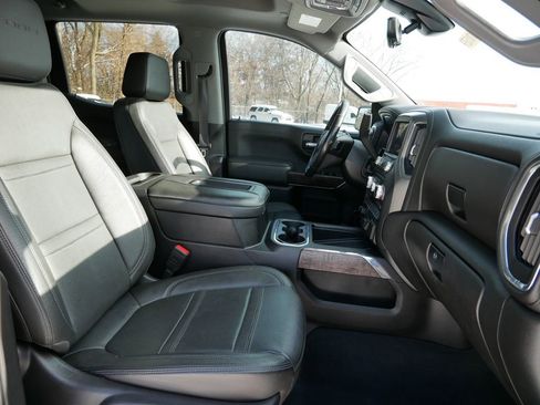 Used 2021 GMC Sierra 1500 Denali w/ Denali Carbonpro Edition image 8