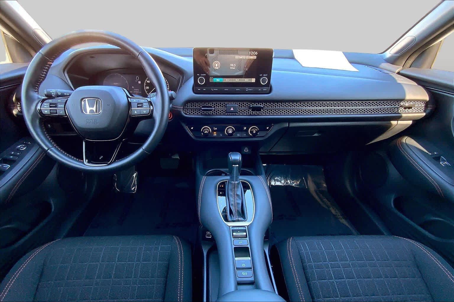 Used 2023 Honda HR-V Sport image 15