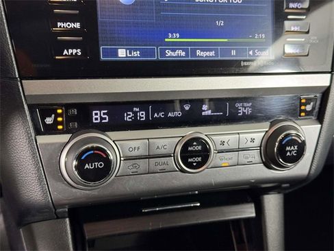 Used 2017 Subaru Outback 2.5i Premium image 28