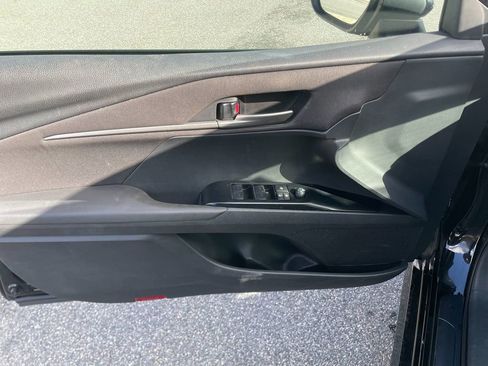 Used 2025 Toyota Camry LE image 11