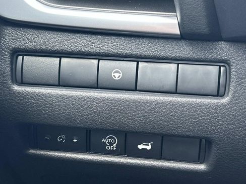New 2026 Nissan Rogue SV FWD image 25