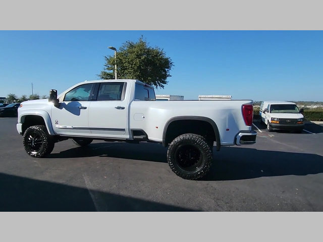 New 2026 Chevrolet Silverado 3500 High Country w/ High Country Premium Package AWD/4WD image 24
