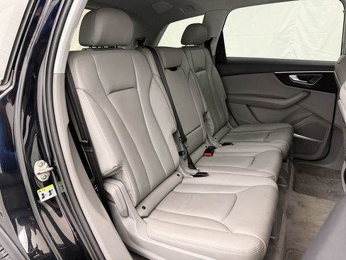 Used 2021 Audi Q7 3.0T Premium Plus image 37