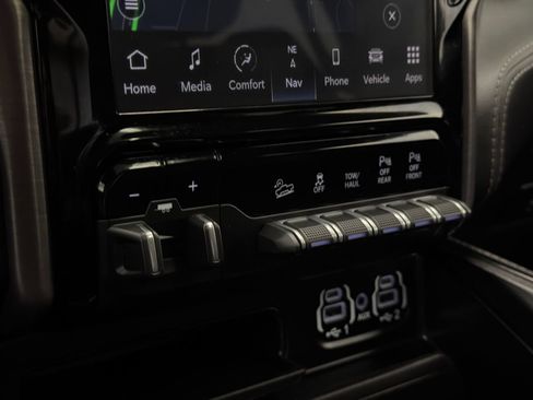 Used 2024 RAM 2500 Power Wagon w/ Level 2 Equipment Group AWD/4WD image 34