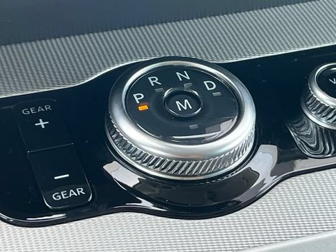 Certified 2025 Ford Expedition Active AWD/4WD image 32