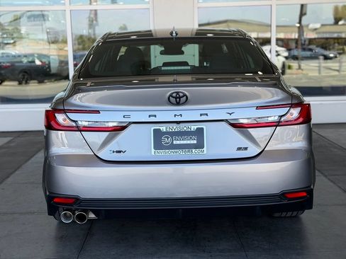 Used 2026 Toyota Camry SE FWD image 12