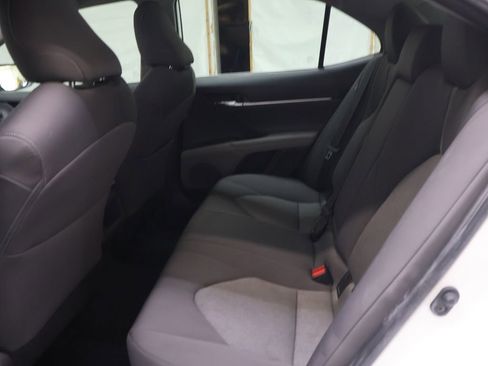 Used 2022 Toyota Camry LE FWD image 15