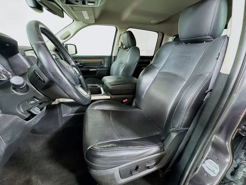 Used 2017 RAM 1500 Laramie w/ Convenience Group AWD/4WD image 26