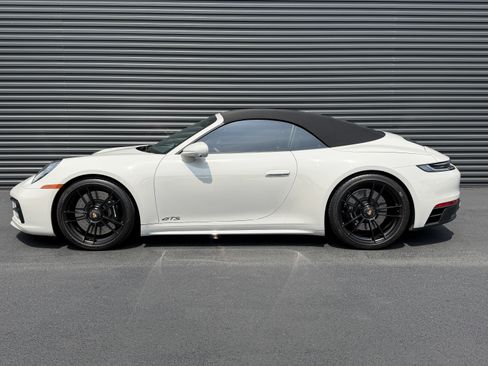 Certified 2022 Porsche 911 Carrera GTS RWD image 2