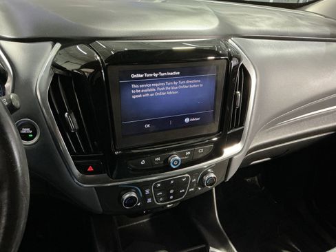 Used 2020 Chevrolet Traverse LT image 28