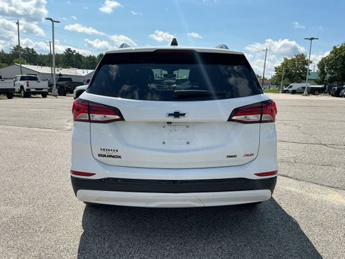 Certified 2024 Chevrolet Equinox RS w/ RS Leather Package AWD/4WD image 3