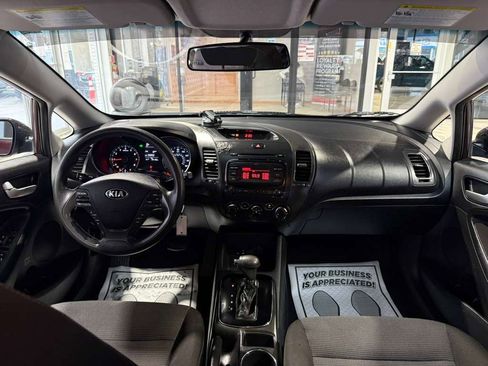 Used 2018 Kia Forte LX image 15