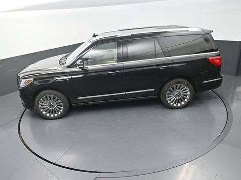 Used 2020 Lincoln Navigator Reserve w/ Luxury Package AWD/4WD image 27