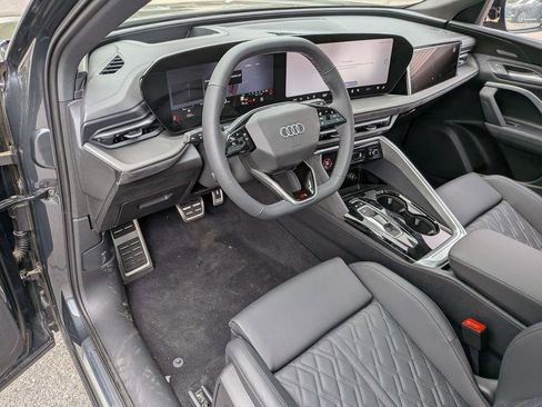 New 2026 Audi SQ5 Premium Plus AWD/4WD image 9